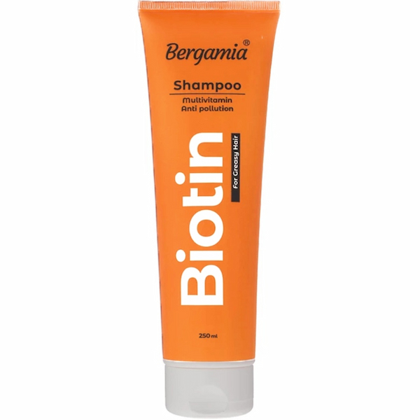 شامپو موهای چرب برگامیا حاوی مولتی ویتامین و ضد آلودگی 250ml
